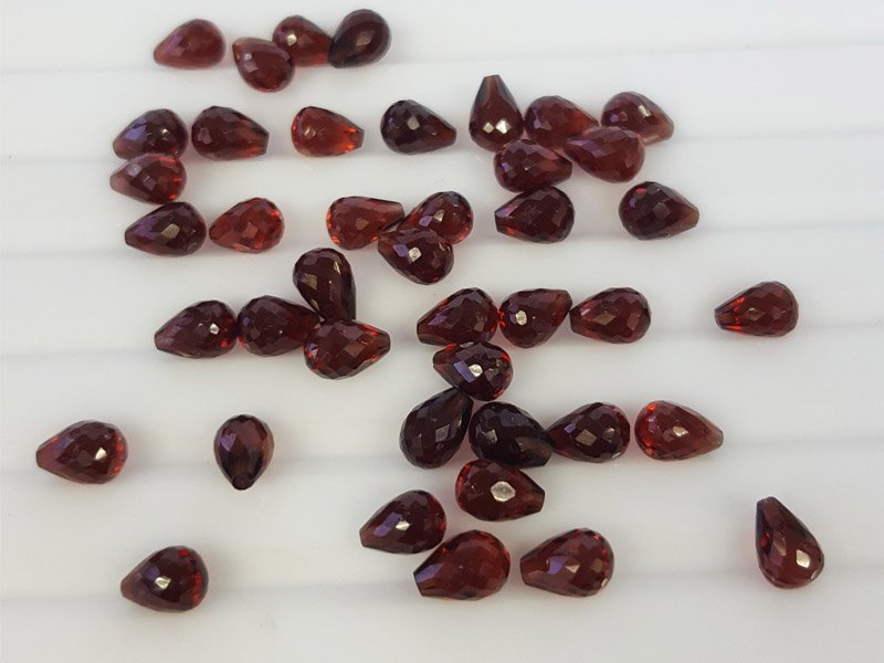 Garnet Drops Top Drilled
