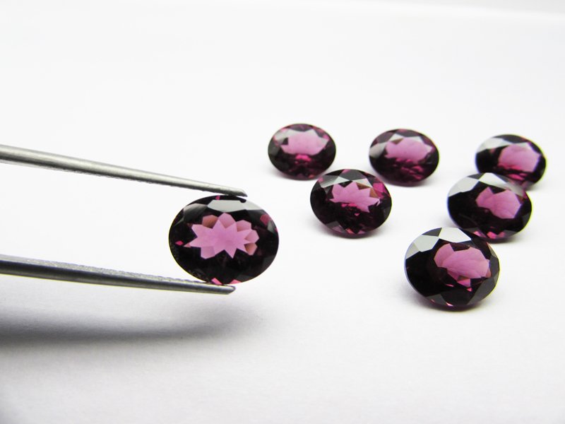 Rhodolite Oval